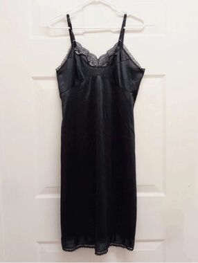 Vintage Black Full Slip Dress Size 36 Lace Trim Whimsigoth Romantic Lingerie 90s